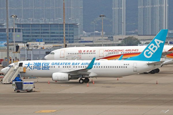 La magie du Canal du Midi la nuit : une découverte insolite